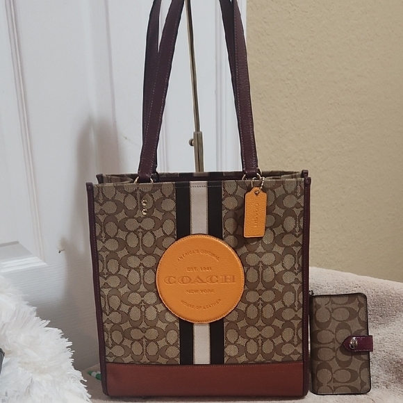Coach Brown and Tan Signature Tote with Orange Accent - Picture 1 of 4